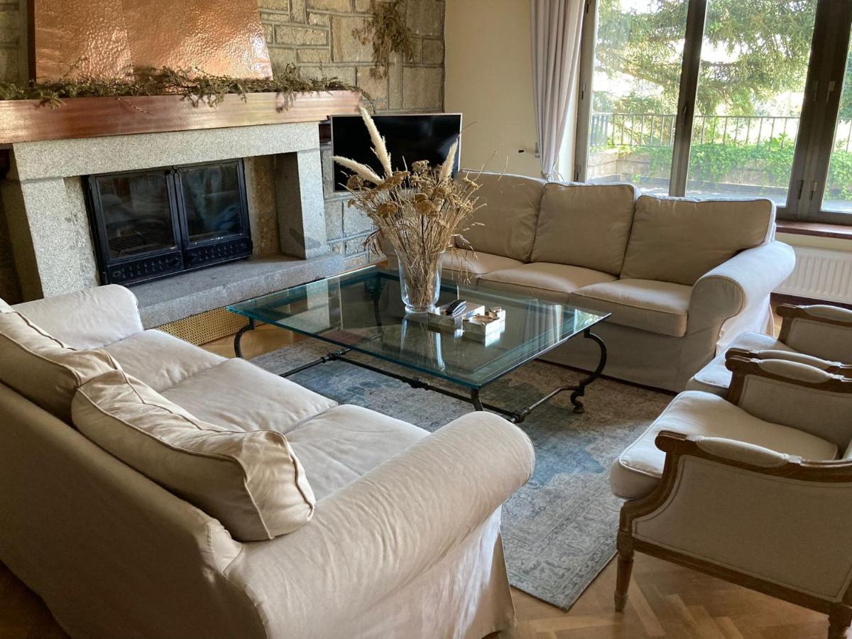 Los Cedros, Gran Chalet Con Piscina Y Apartamento En Navacerrada Dış mekan fotoğraf