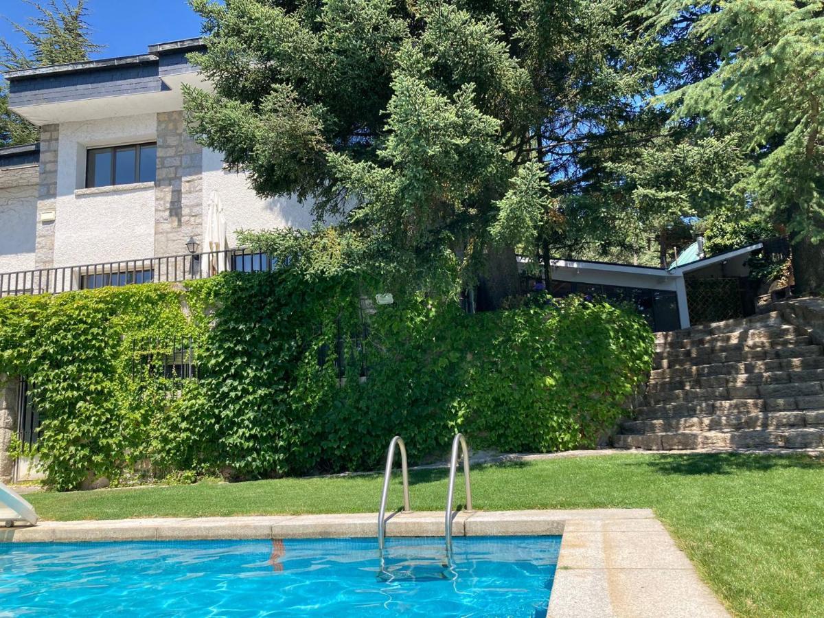 Los Cedros, Gran Chalet Con Piscina Y Apartamento En Navacerrada Dış mekan fotoğraf