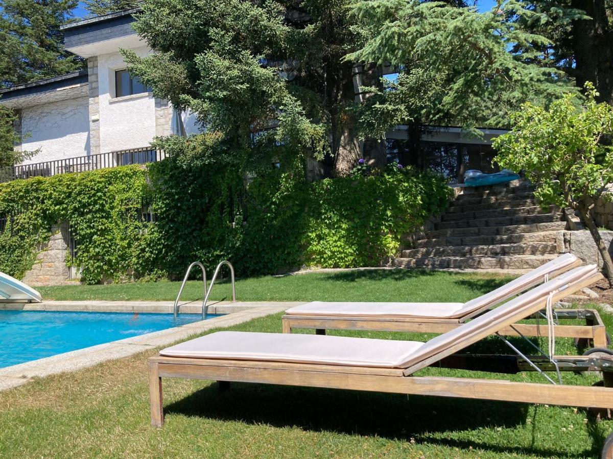 Los Cedros, Gran Chalet Con Piscina Y Apartamento En Navacerrada Villa Dış mekan fotoğraf