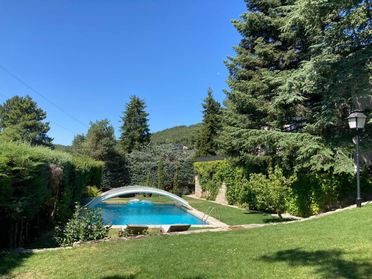 Los Cedros, Gran Chalet Con Piscina Y Apartamento En Navacerrada Villa Dış mekan fotoğraf