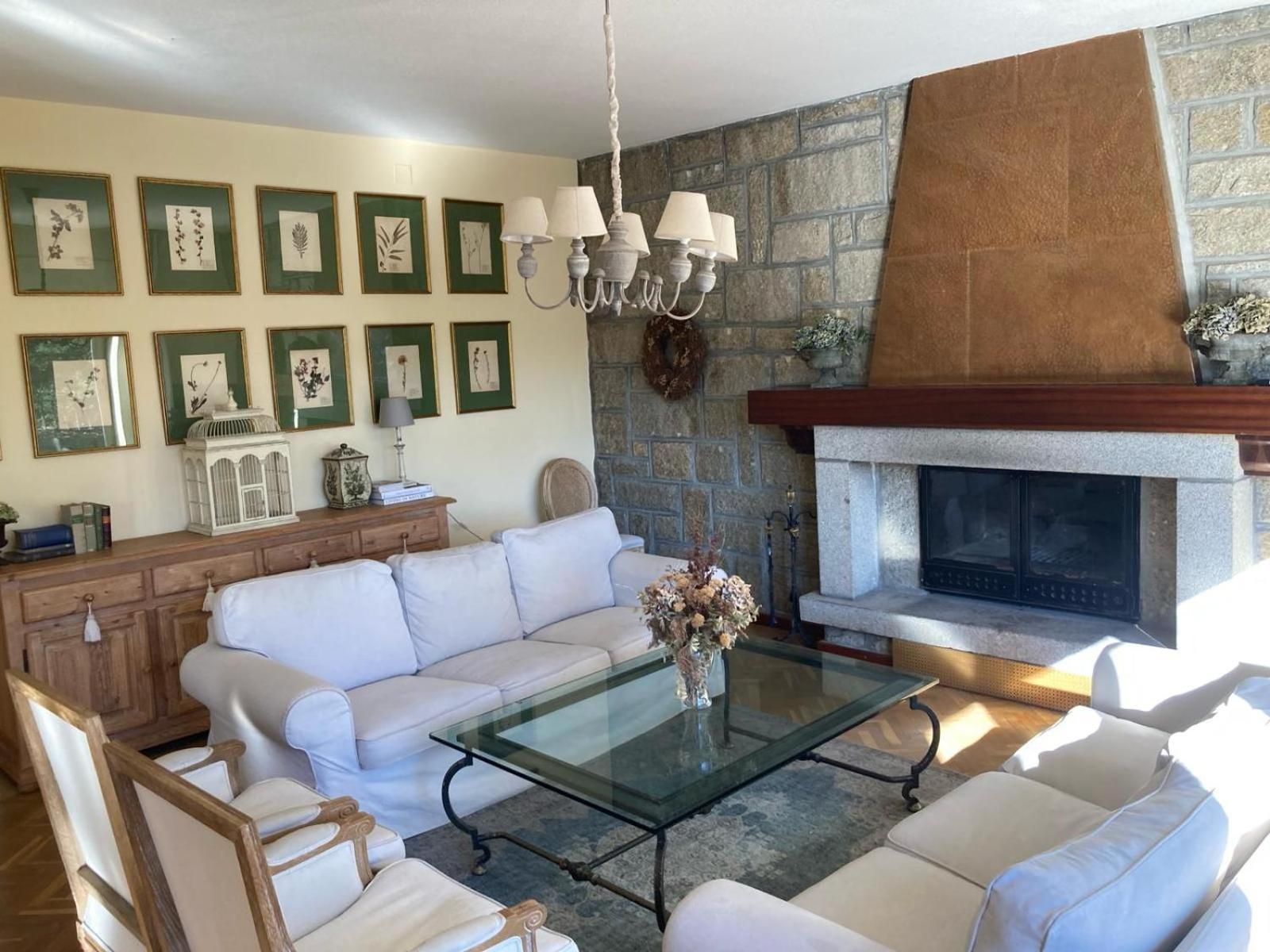 Los Cedros, Gran Chalet Con Piscina Y Apartamento En Navacerrada Dış mekan fotoğraf